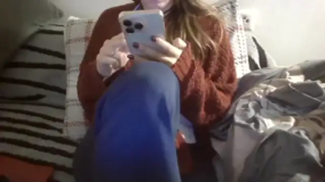 isadora delirious online show from 9, 11, 2025