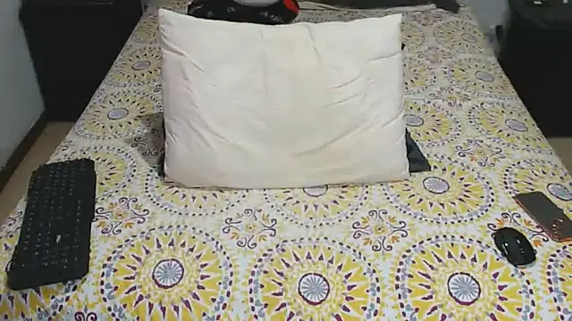 JahsHot online show from 1, 12, 2025