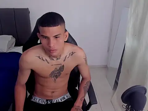 Snapshot of hot_king20 chatting on 15, 6, 2026 hot king20 online show from 15, 6, 2026