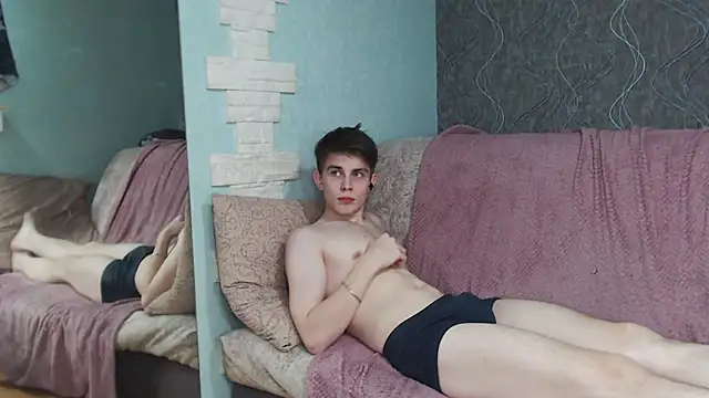 Snapshot of Student_Oliver chatting on 22, 2, 2025 Student Oliver online show from 22, 2, 2025