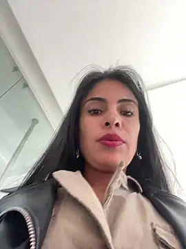 Snapshot of Astrid-- chatting on 28, 4, 2026 Astrid-- online show from 28, 4, 2026