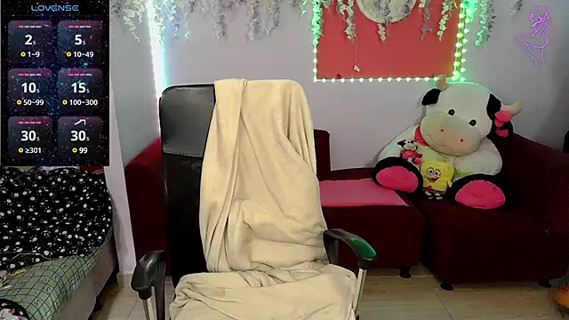 Snapshot of ValentinaMiller_ chatting on 26, 1, 2025 ValentinaMiller online show from 26, 1, 2025