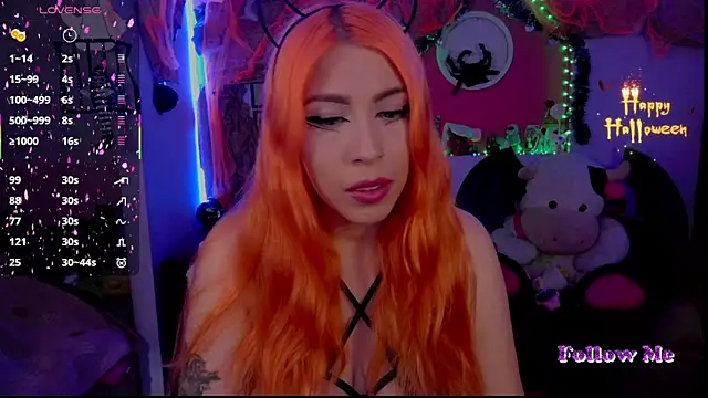 Snapshot of ValentinaMiller_ chatting on 27, 10, 2025 ValentinaMiller online show from 27, 10, 2025