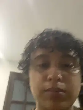 Snapshot of lou_cute chatting on 2, 4, 2026 lou cute online show from 2, 4, 2026