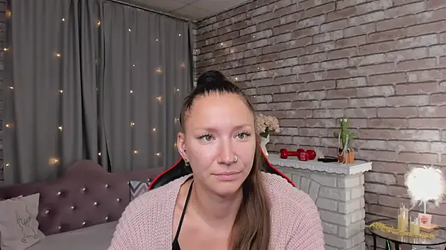 Snapshot of SarahCoksss chatting on 24, 5, 2026 SarahCoksss online show from 24, 5, 2026