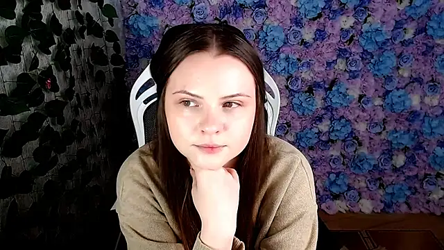 IxxiLiana online show from 14, 9, 2025