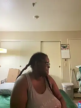 Snapshot of Yagurl__west chatting on 17, 1, 2025 Yagurl west online show from 17, 1, 2025