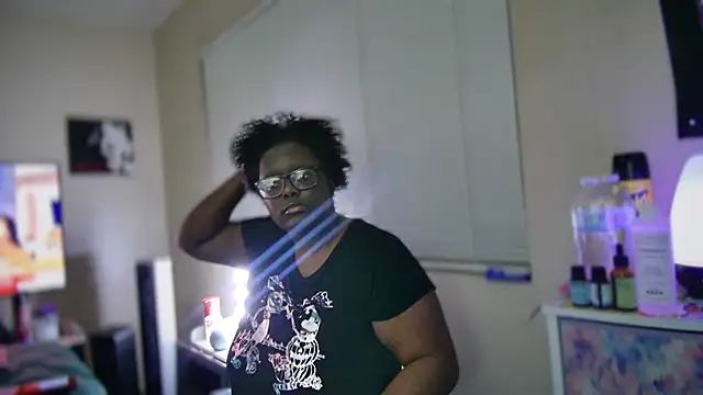 Snapshot of Yagurl__west chatting on 3, 2, 2025 Yagurl west online show from 3, 2, 2025