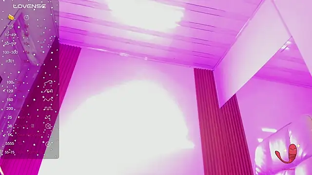 Snapshot of sweetlolihot_ chatting on 15, 10, 2025 sweetlolihot  online show from 15, 10, 2025