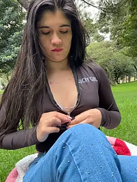 Snapshot of ambar-adaams chatting on 12, 6, 2026 ambar-adaams online show from 12, 6, 2026