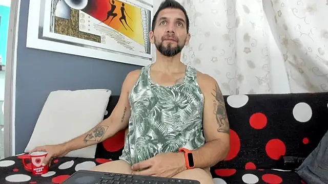 Snapshot of JULESLAKES chatting on 24, 10, 2025 JULESLAKES online show from 24, 10, 2025