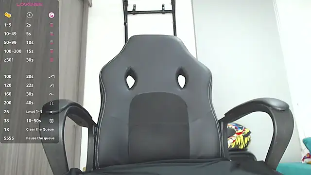 Snapshot of russthiago chatting on 19, 3, 2025 russthiago online show from 19, 3, 2025