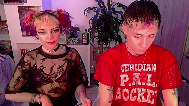 Snapshot of badeyes_crazygoat chatting on 1, 10, 2025 badeyes crazygoat online show from 1, 10, 2025