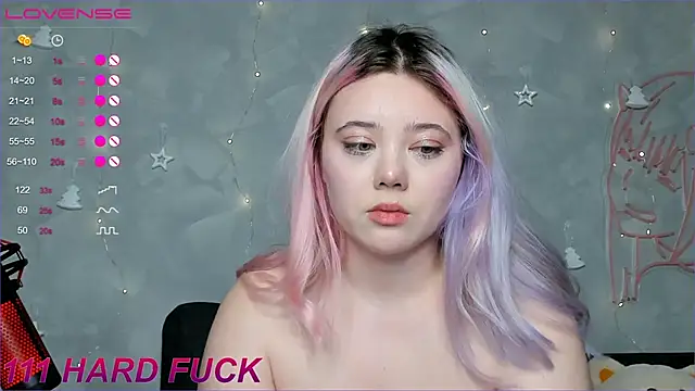   KawaiiYuki   online show from 1, 1, 2025