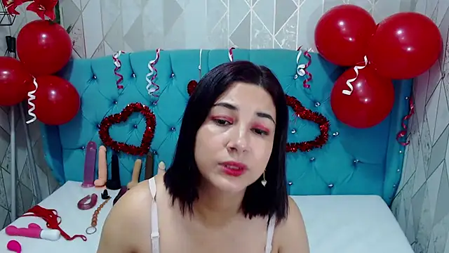 Snapshot of AdaFawxx chatting on 8, 2, 2025 AdaFawxx online show from 8, 2, 2025