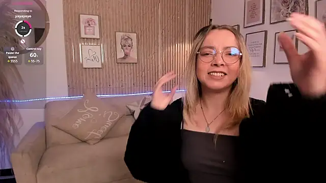 Snapshot of ana_ev chatting on 3, 6, 2026 ana ev online show from 3, 6, 2026