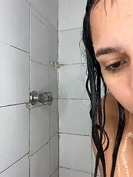 Snapshot of pamela_anderson_ chatting on 12, 12, 2024 pamela anderson online show from 12, 12, 2024