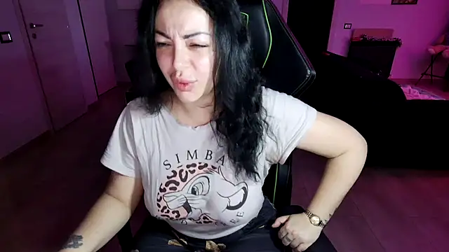 Chloe Ricci online show from 21, 3, 2025