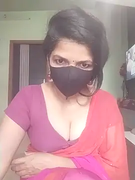 Snapshot of Shuttii_25 chatting on 29, 10, 2025 Shuttii 25 online show from 29, 10, 2025