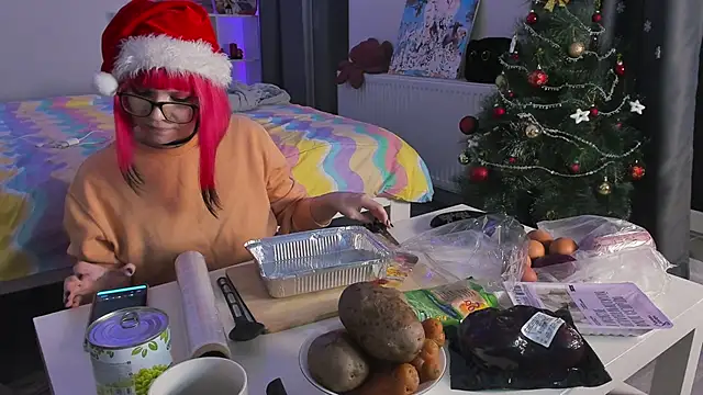 Snapshot of Yumi_Youkai chatting on 31, 12, 2024 Yumi Youkai online show from 31, 12, 2024