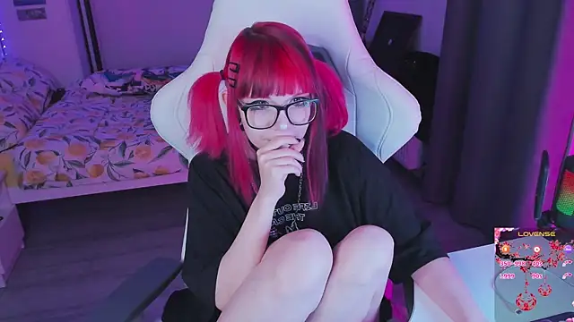 Snapshot of Yumi_Youkai chatting on 17, 9, 2025 Yumi Youkai online show from 17, 9, 2025