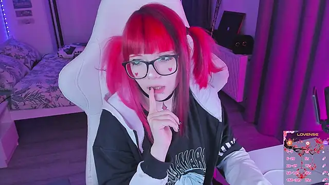 Snapshot of Yumi_Youkai chatting on 15, 10, 2025 Yumi Youkai online show from 15, 10, 2025