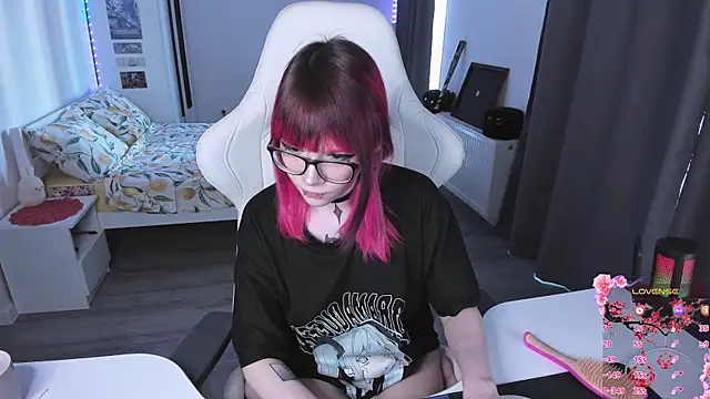 Snapshot of Yumi_Youkai chatting on 8, 6, 2026 Yumi Youkai online show from 8, 6, 2026
