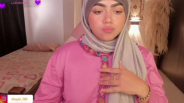 shayla 18 online show from 29, 10, 2025