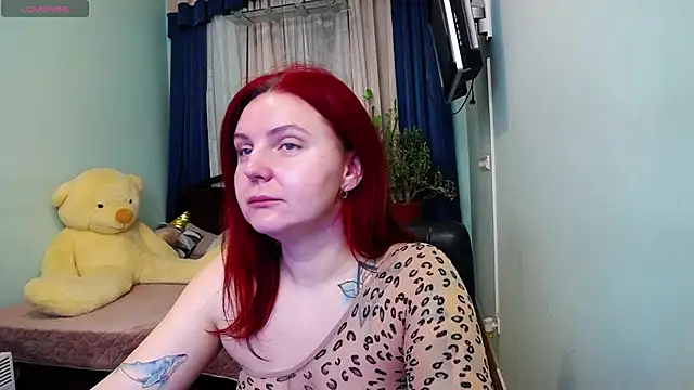 Snapshot of NikaLee chatting on 20, 12, 2024 NikaLee online show from 20, 12, 2024