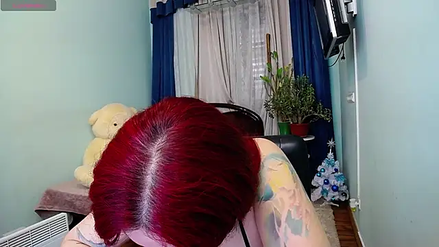 Snapshot of NikaLee chatting on 24, 12, 2024 NikaLee online show from 24, 12, 2024