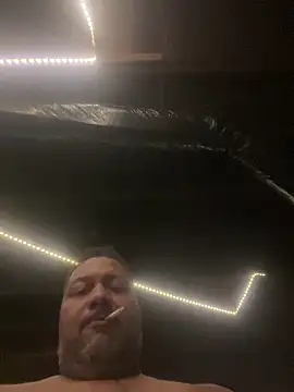 bigzae82 online show from 6, 3, 2025