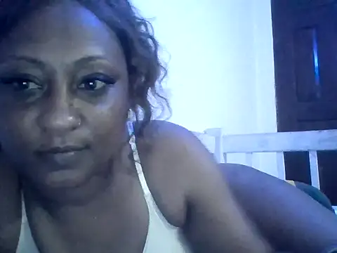 Snapshot of TenderE chatting on 10, 7, 2026 TenderE online show from 10, 7, 2026