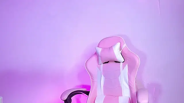  girl fernanda  online show from 7, 2, 2025