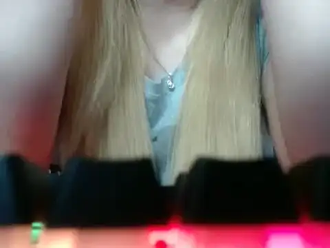 Snapshot of 69liamilk69 chatting on 8, 12, 2024 69liamilk69 online show from 8, 12, 2024