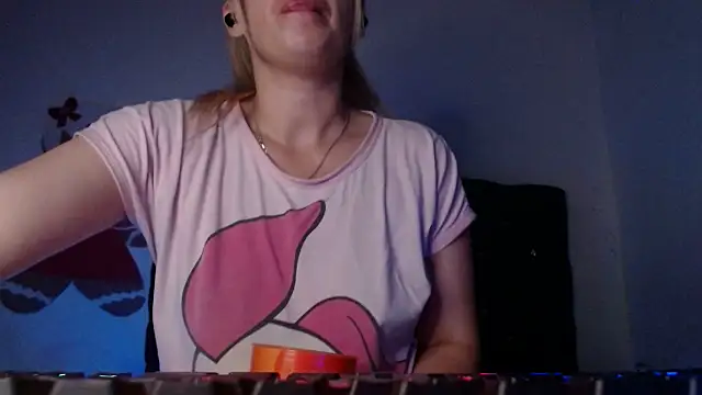 Snapshot of 69liamilk69 chatting on 13, 1, 2026 69liamilk69 online show from 13, 1, 2026