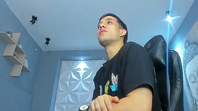 alexgiraldo  online show from 11, 3, 2025