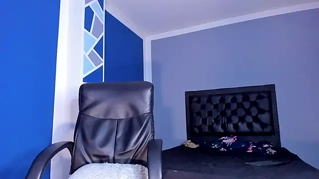 Snapshot of alex_oficial chatting on 28, 2, 2025 alex oficial online show from 28, 2, 2025