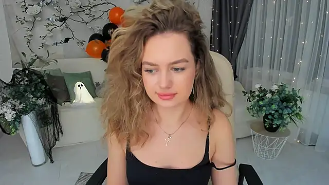 MiracleCurly online show from 28, 10, 2025