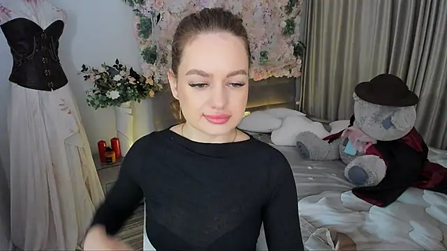 MiracleCurly online show from 6, 11, 2025