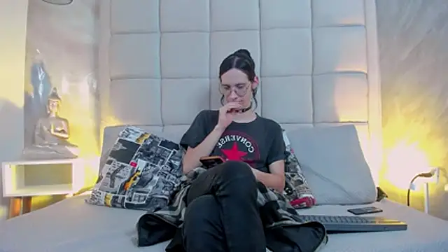 Hecatee 77 online show from 6, 11, 2025