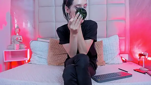 Hecatee 77 online show from 26, 11, 2025