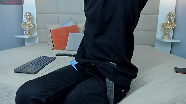 Hecatee 77 online show from 18, 4, 2026