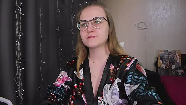 MissBrightShine online show from 24, 2, 2026