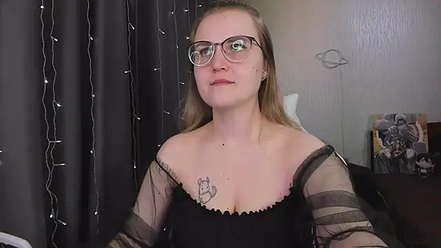 MissBrightShine online show from 10, 4, 2026