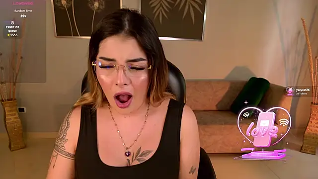 LisaMonroe  online show from 3, 12, 2025