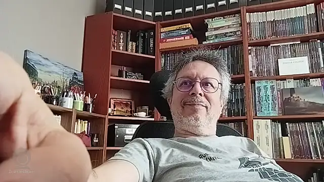 Mandra is a whore online show from 11, 10, 2025