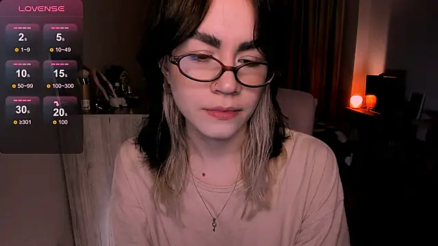 Snapshot of _selectrra chatting on 6, 3, 2025 selectrra online show from 6, 3, 2025