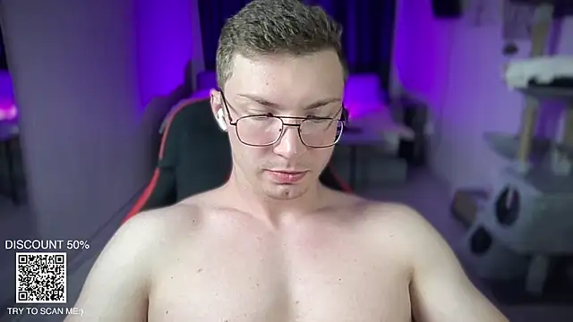 Snapshot of iron__chap chatting on 7, 11, 2025 iron chap online show from 7, 11, 2025