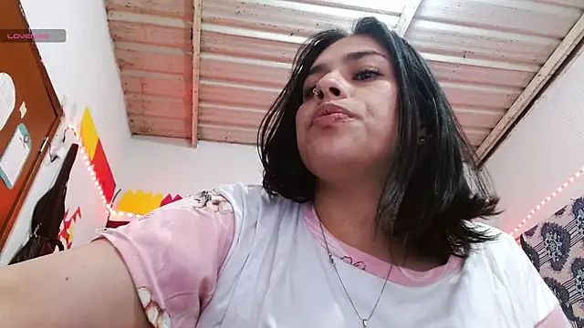 Saray extrovert  online show from 11, 4, 2026