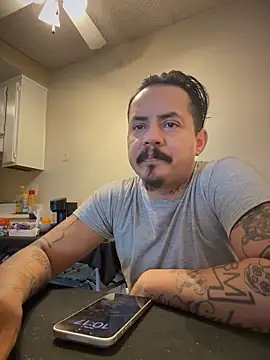 Snapshot of PeterGrandee chatting on 7, 5, 2026 PeterGrandee online show from 7, 5, 2026